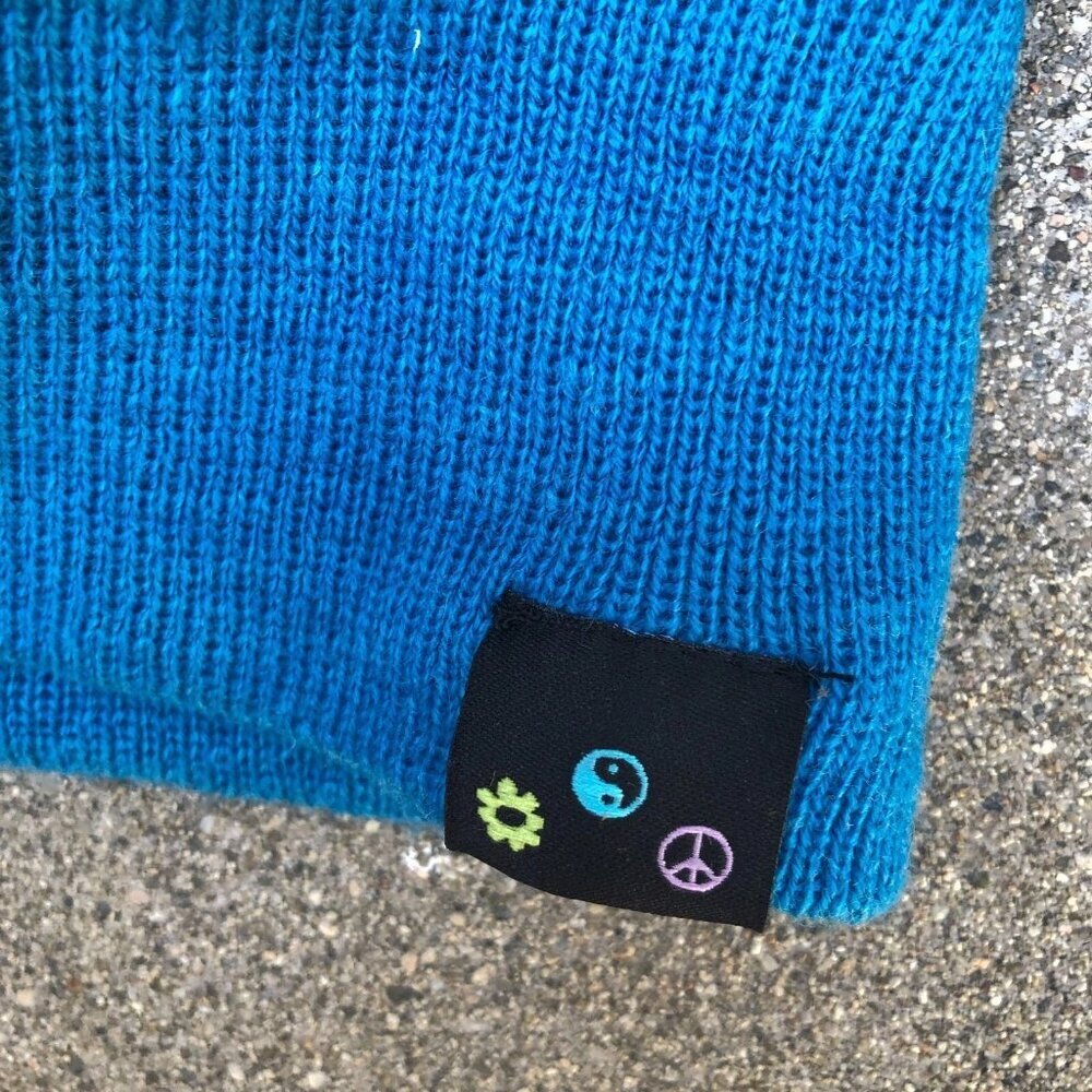 ALAB Pom Beanie Happy Face Mushrooms Hat Cap Blue Ribbed Winter Brand New - Picture 6 of 7